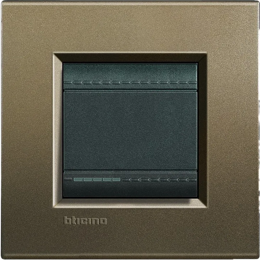 Коричневый шелк