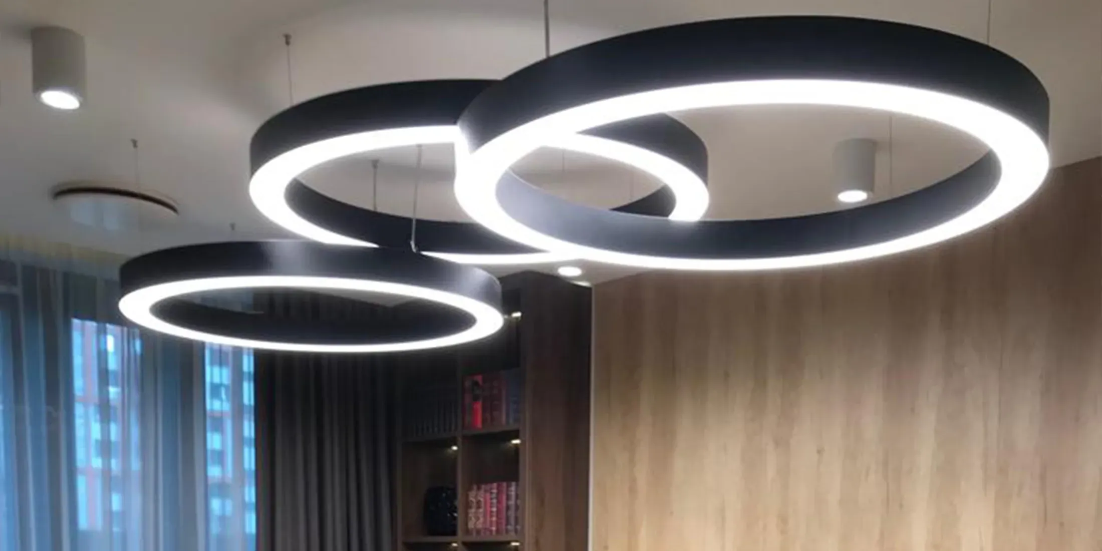 Объемные и линейные светильники